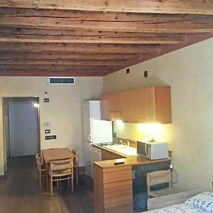 leoncino-studio.hotelinveneto.com/